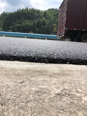 1.5cm 2cm асфальтируют обслуживание конкретной мостовой ремонта дороги битума верхнего слоя